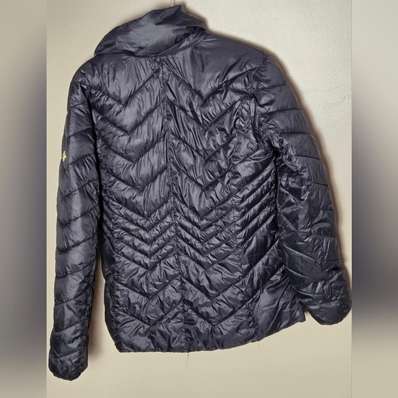 Michael Kors Quiet Luxury Elevated BasicPackable Puffer Coat, Small - Picture 4 of 6